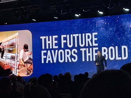 "Futurist" Mike Walsh at an early NAMM breakfast seminar.