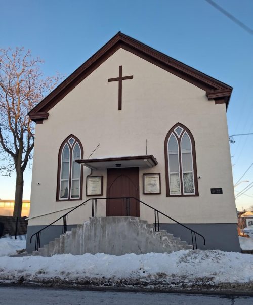 Cover photo: Former Pastor Carvin E. Washington Sr. and new Pastor Jason Haynes. Inside photo: BME Church. 